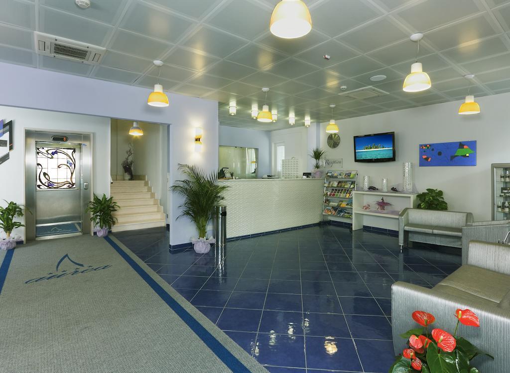 Aurea Hotel Tortoreto Exteriör bild